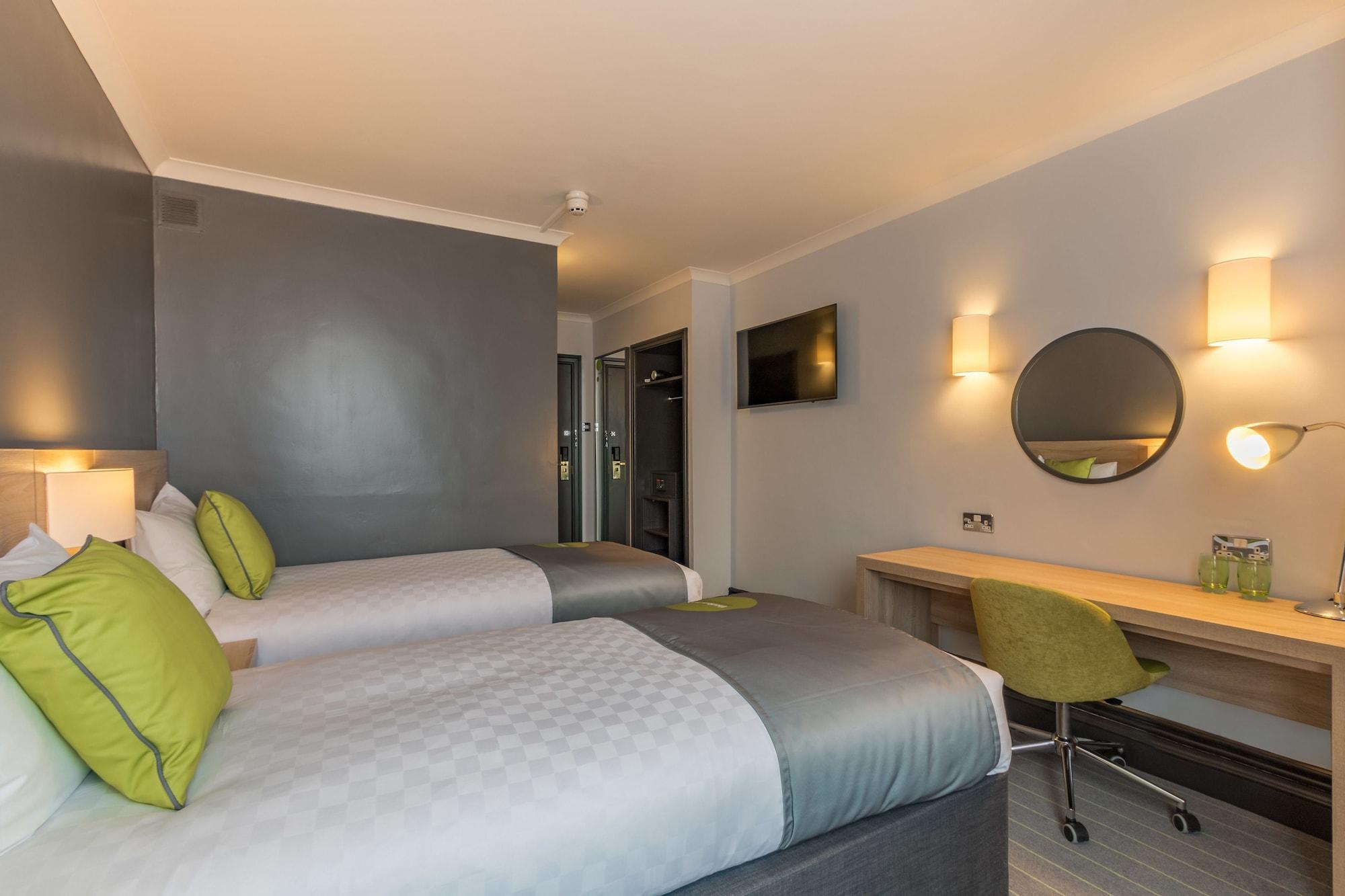 Hotel Thistle Express London Luton 3*